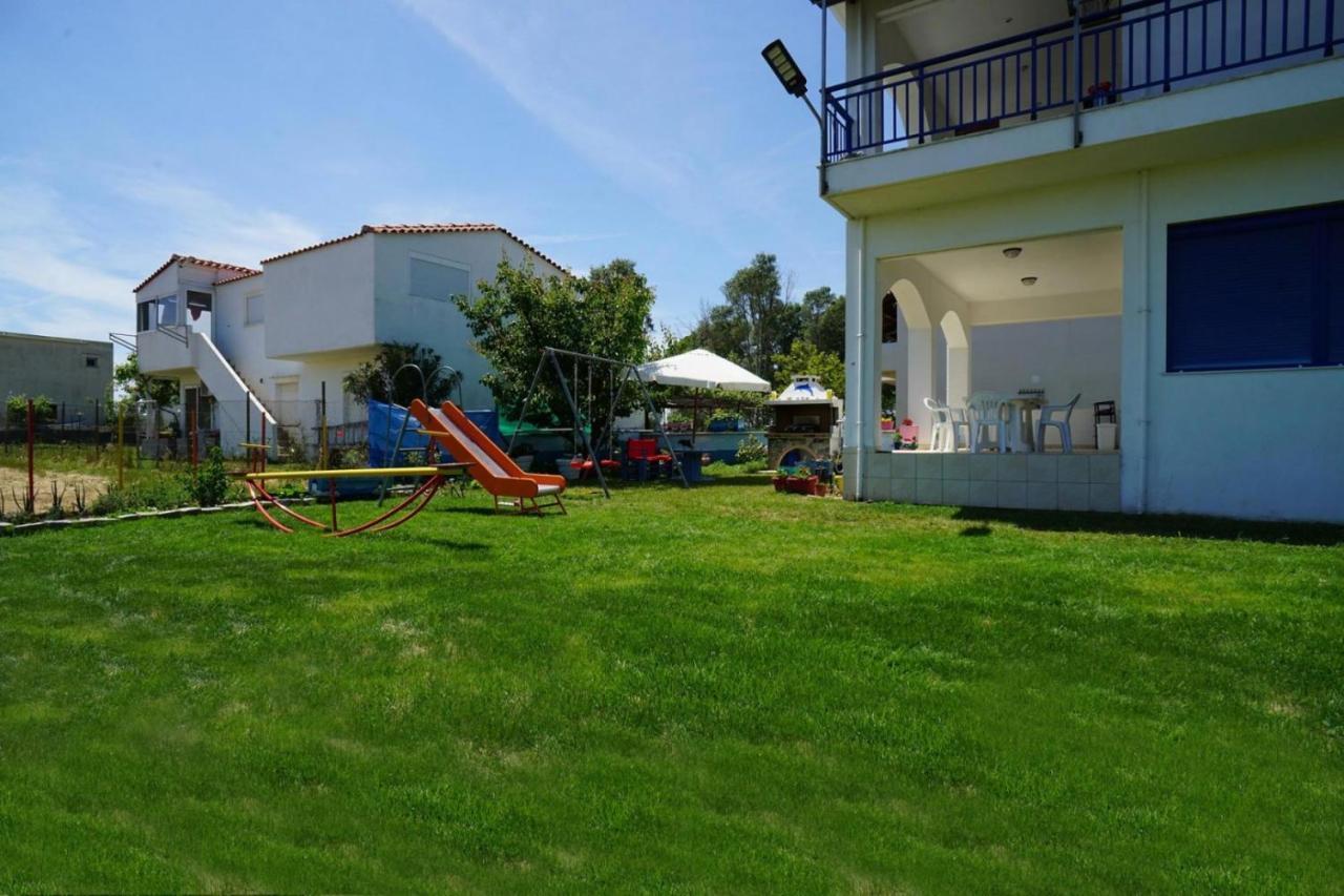 Вілла Dolphins House Paralia Avdhiron Екстер'єр фото